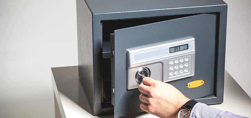 Jewelry Safe Unlocking Service in Streamwood, Illinois